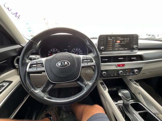 Side profile of 2021 Kia Telluride S available near Conroe TX with financing