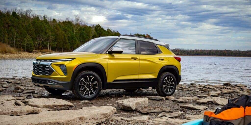 2025 Chevrolet Trailblazer shown above with available features.