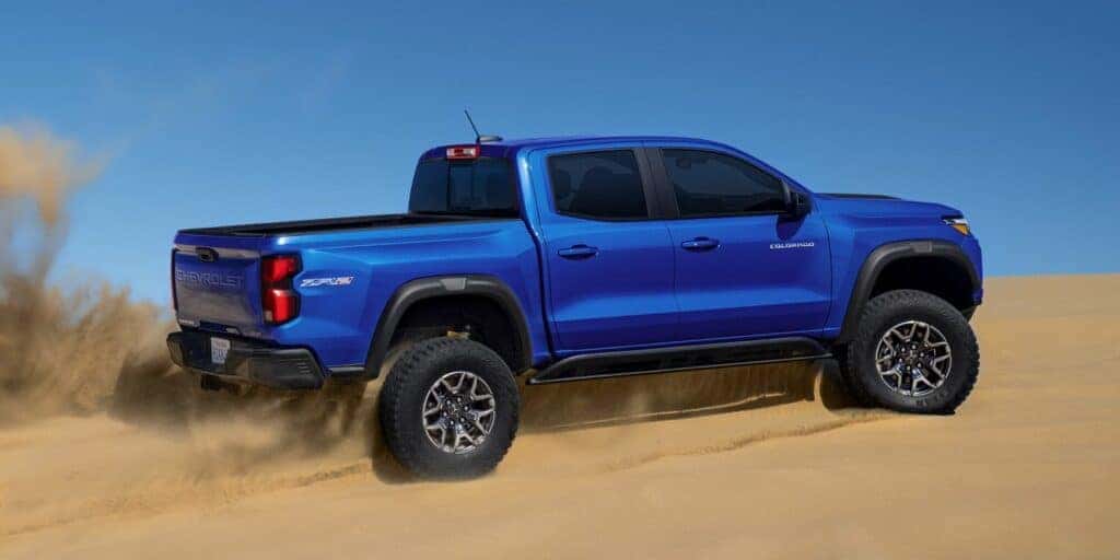 2025 Chevrolet Colorado vs 2025 Toyota Tacoma near in Lisle, IL
