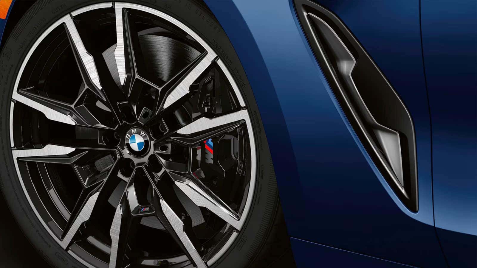 2026 BMW 8 Series exterior