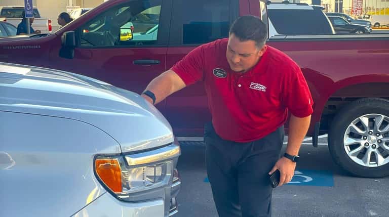 Inspecting car