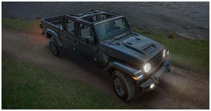 2026 Jeep Gladiator Desert 215 Superstore