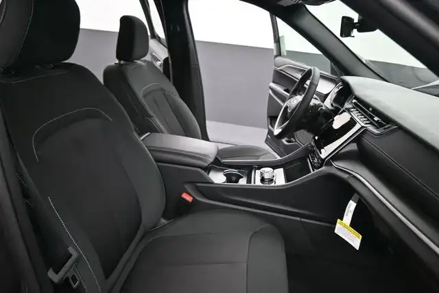 Front seats of the 2026 Jeep Grand Cherokee
