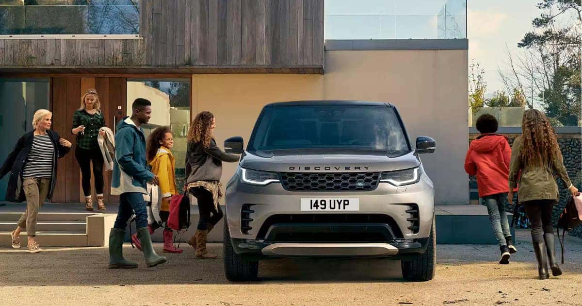 Explore the New Land Rover Discovery Sport