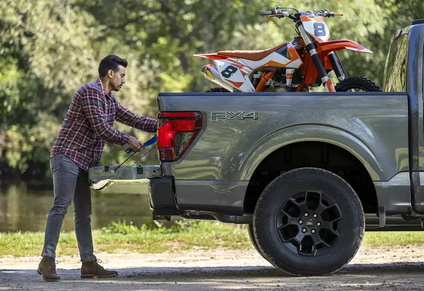 F-150 Hauling
