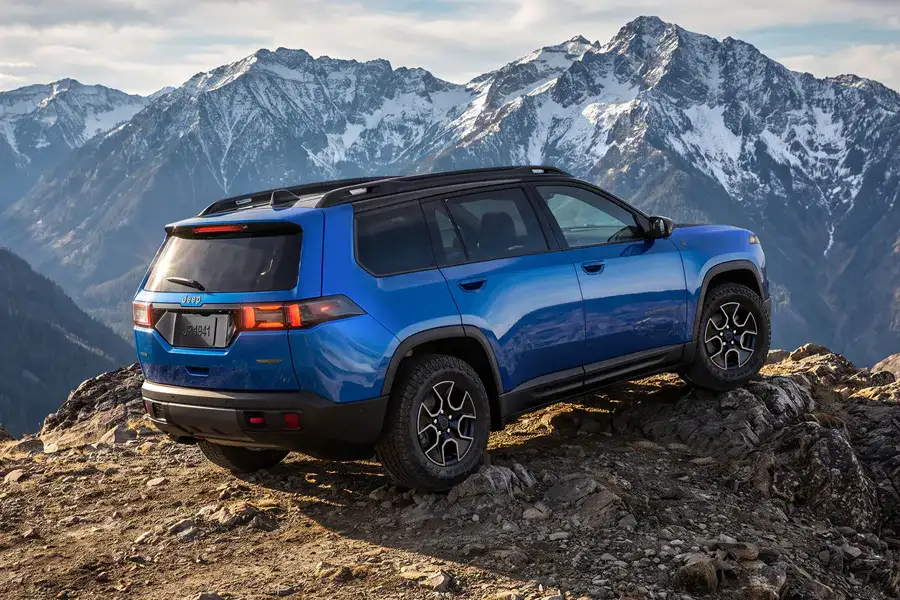 2027 Jeep Cherokee Trailhawk