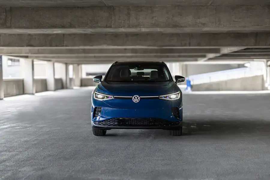2025 Golf R Front