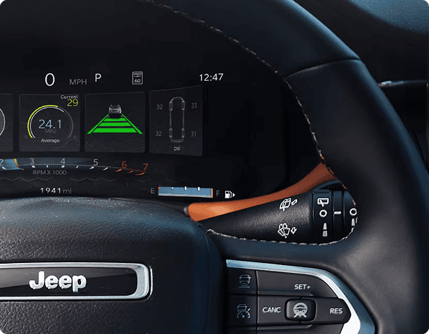 AVAILABLE 10.25-INCH DIGITAL CLUSTER DISPLAY
