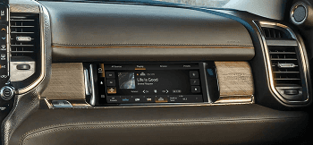 CLASS-EXCLUSIVE AVAILABLE 10.25-INCH FRONT PASSENGER INTERACTIVE DISPLAY