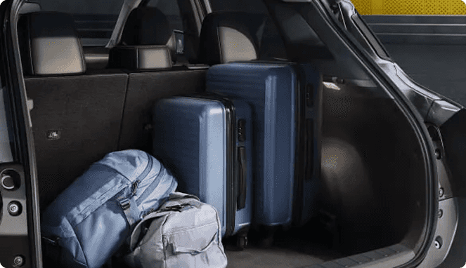 Wide cargo opening