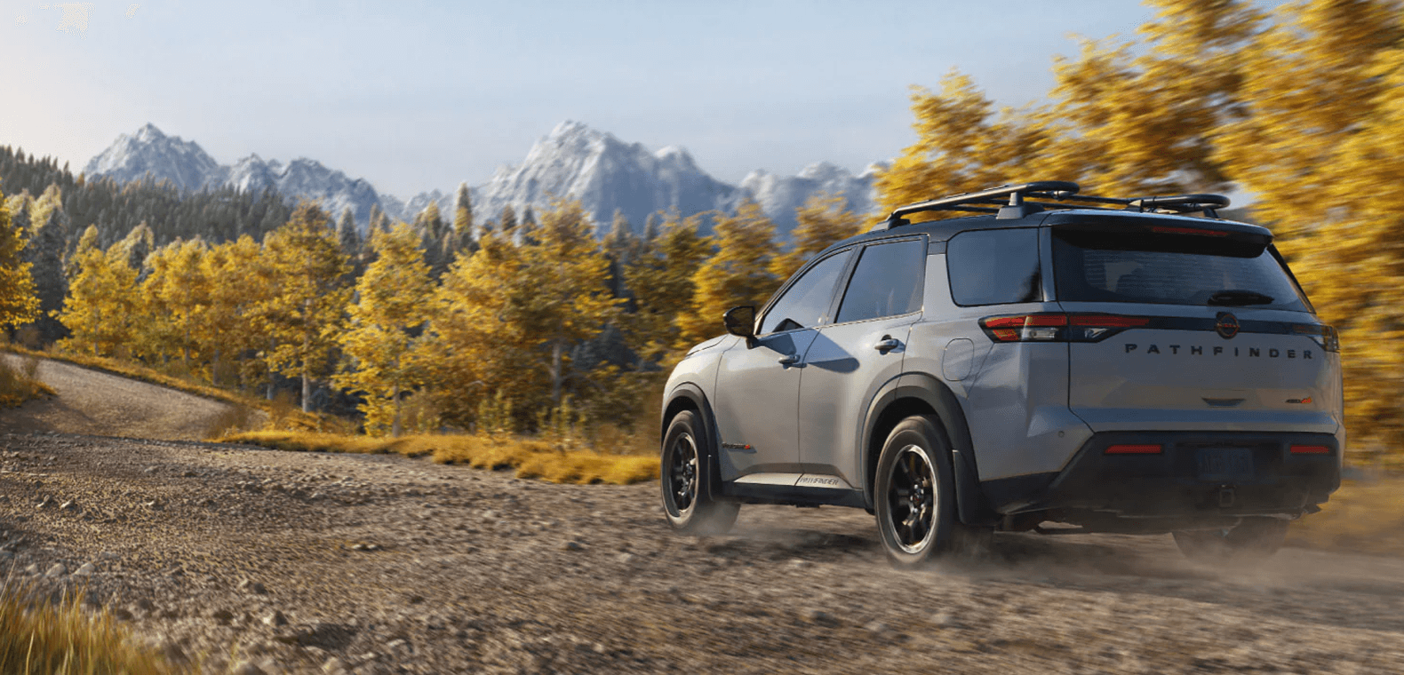 Nissan Pathfinder wide scenic shot