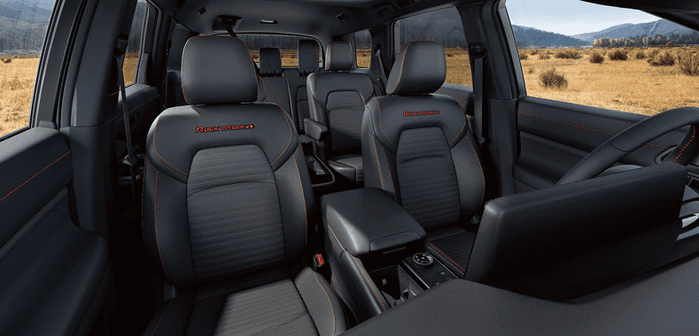 Nissan Pathfinder interior dashboard view