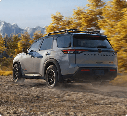 Nissan Pathfinder Intelligent 4x4 system on snowy road