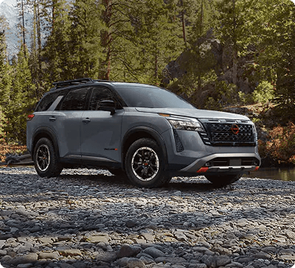 Nissan Pathfinder Rock Creek on a trail