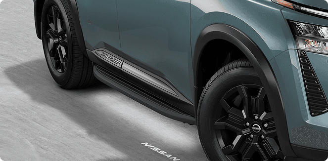 Nissan Pathfinder Running Boards accessory