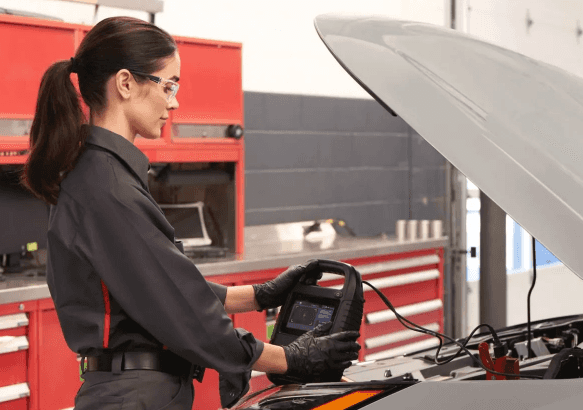 Nissan battery service and full vehicle care available at Singing River Nissan in Florence, AL