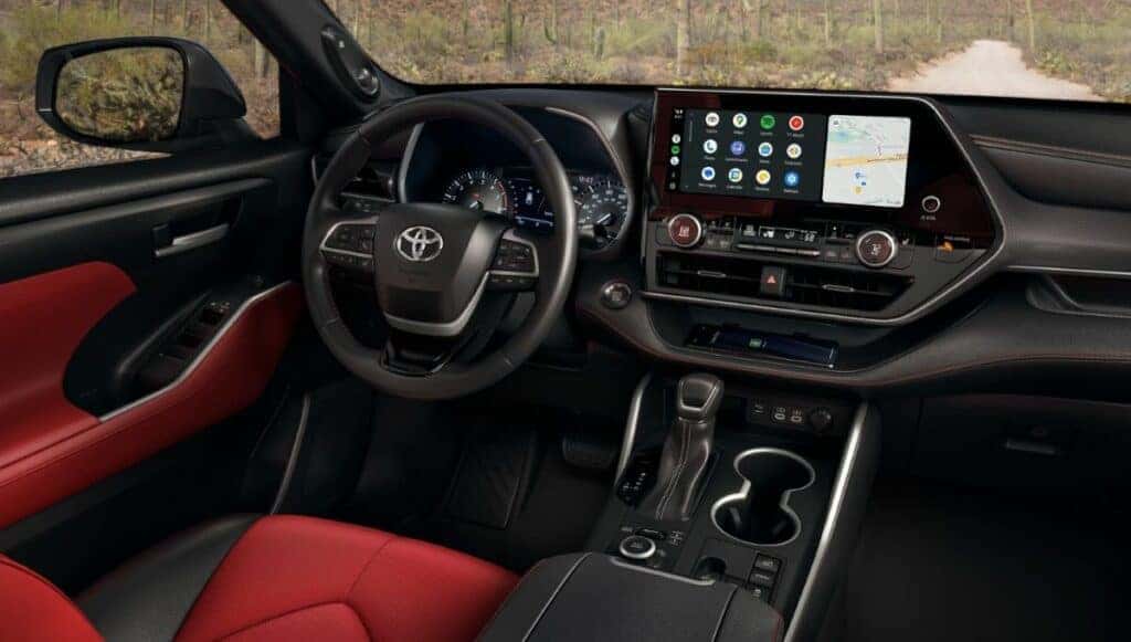 2024 Toyota Highlander Interior