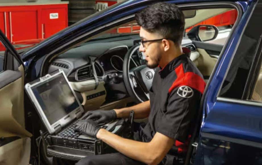 Check-Engine-Light-Diagnostic-Service-Cleveland-OH